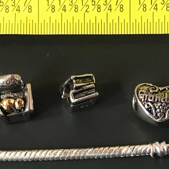 Silver Bracelet Grandma/Books/reading chair w/cat nana nanna noni nonni grammy - Picture 9 of 10